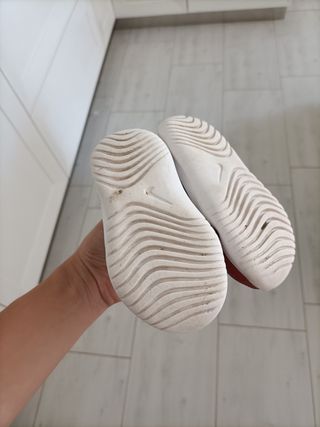 Scarpe bimbo Nike numero 23