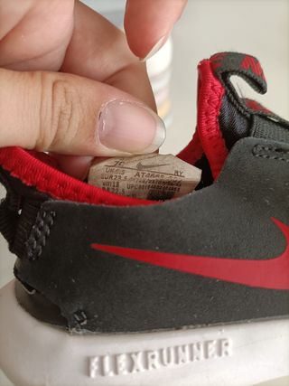 Scarpe bimbo Nike numero 23