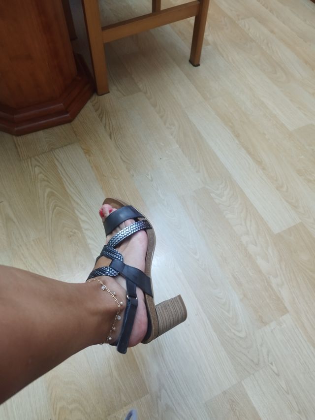 Sandalia tacón, LEYLAND, piel, cómodas.