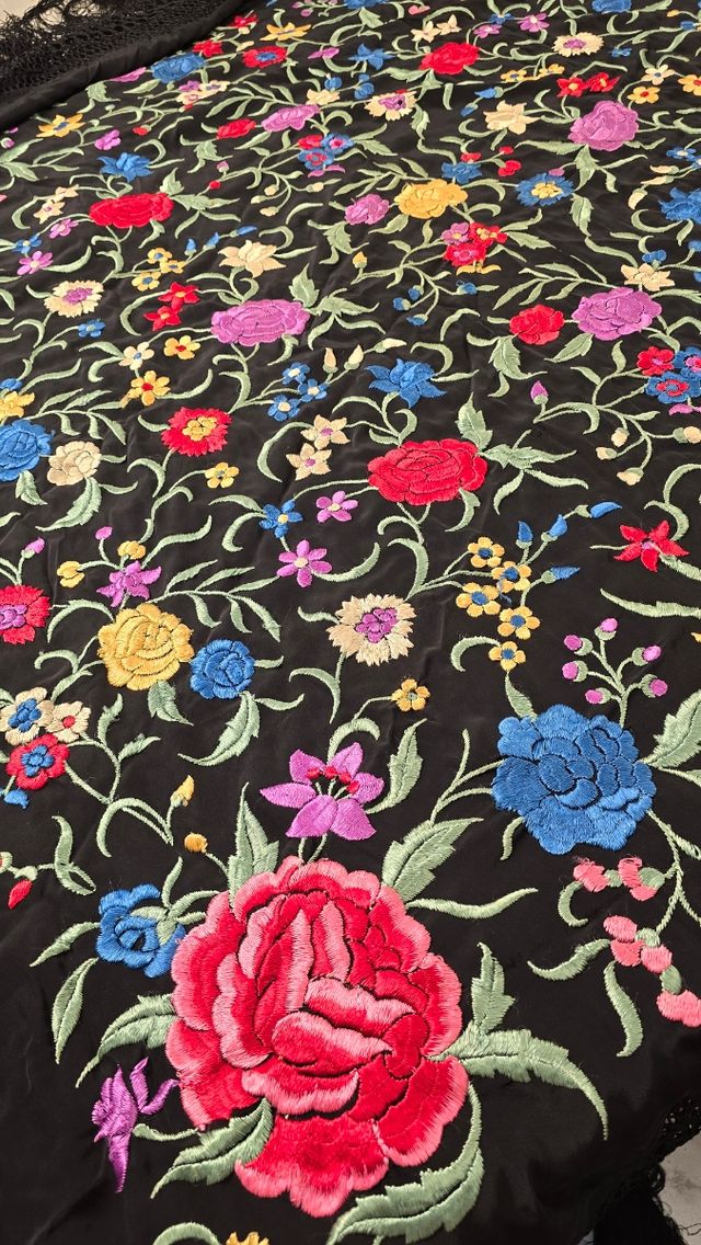 Manton de manila 1 kg peso