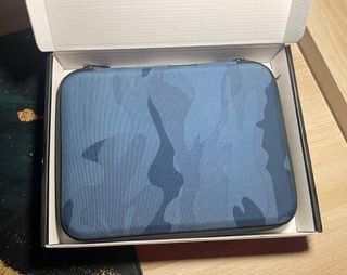 Cover rigida tablet 11” zip da viaggio