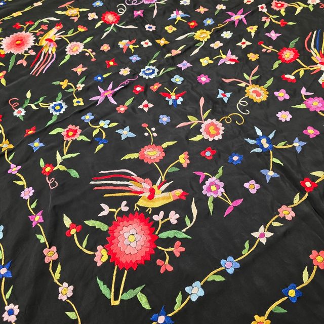 Manton antiguo 800 grm peso