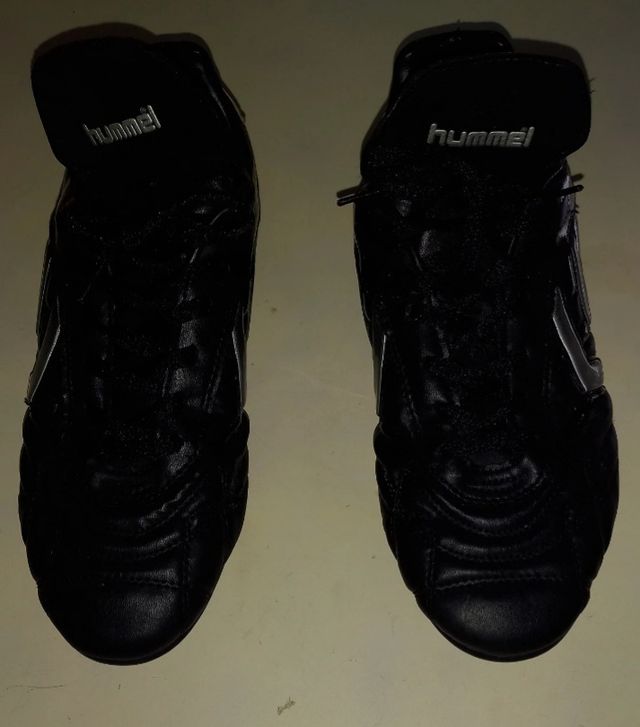 Chuteiras hummel