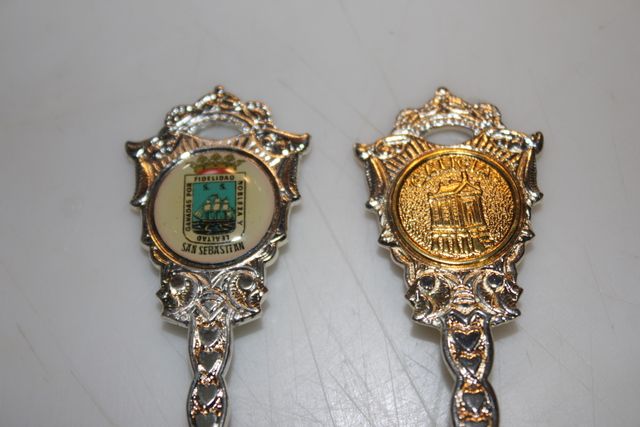 LOTE 2 CUCHARILLAS RECUERDO AÑOS 90