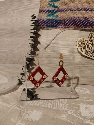 Pendientes hechos a mano