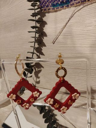 Pendientes hechos a mano
