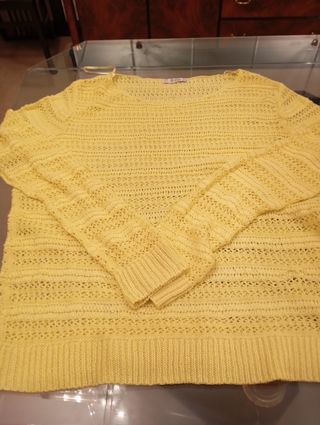 Jersey calado muy bonito