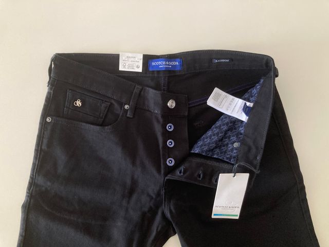 Scotch & Soda. Pantalón vaquero negro. W32 L32