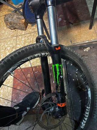 Rock shox domanin 302 180cm