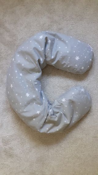 Cojín de lactancia y embarazo Medela