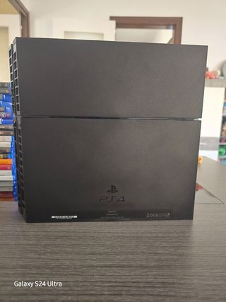 Ps4 en buen estado más juegos 