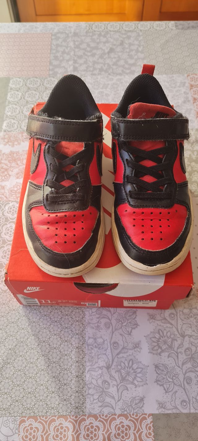 Scarpe bimbo n 28 Nike usate