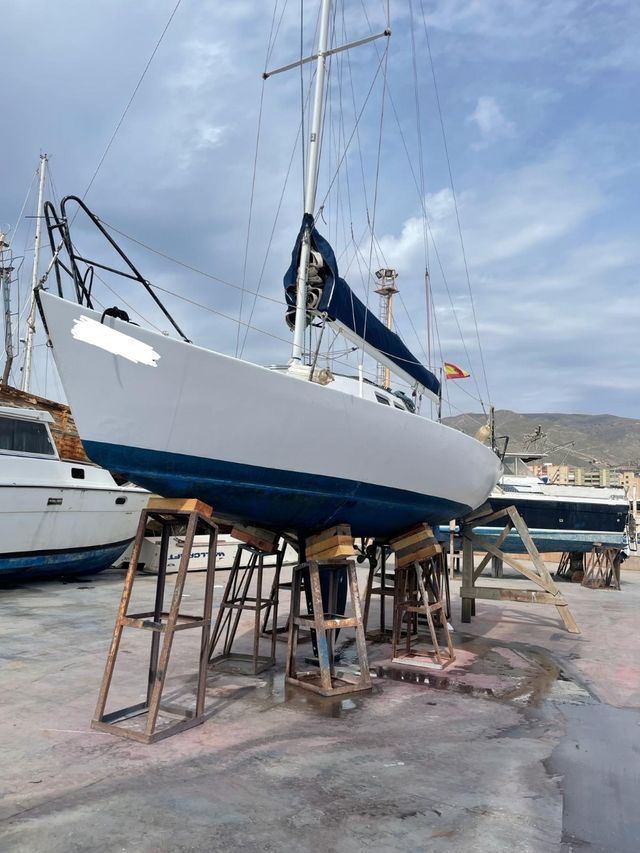 Velero PRADERE & FILS CASCO DE CARBONO