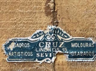 Espejo cornucopia antiguo de madera tallada.