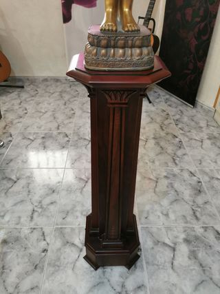 Majestuosa figura hindu.