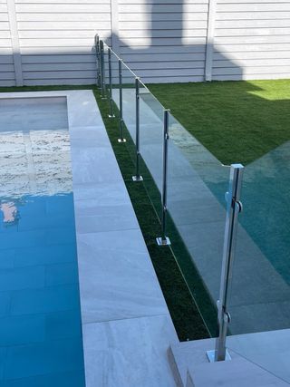 BARANDILLA EXTERIOS PICINA