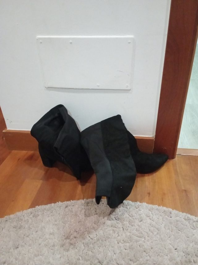 Botas negras altas