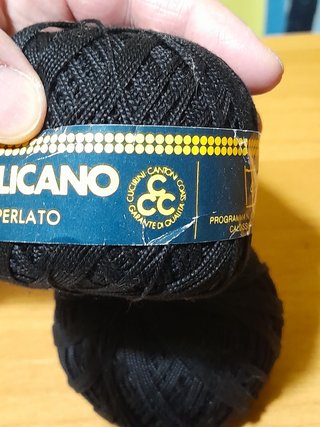 LOTTO DI TRE GOMITOLI PER UNCINETTO
