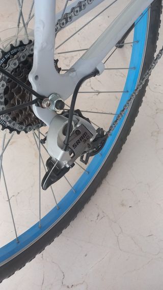 Bicicleta híbrida 