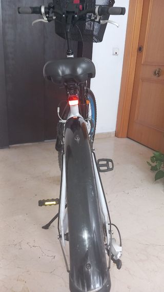 Bicicleta híbrida 