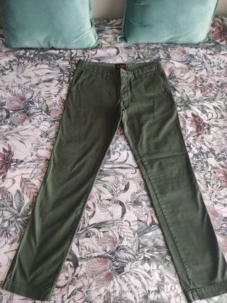 Pantalón Lois verde talla 48 hombre