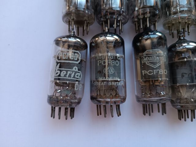 14 válvulas de vacío antiguas PCF80