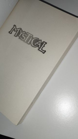Libro "MYSTICAL"