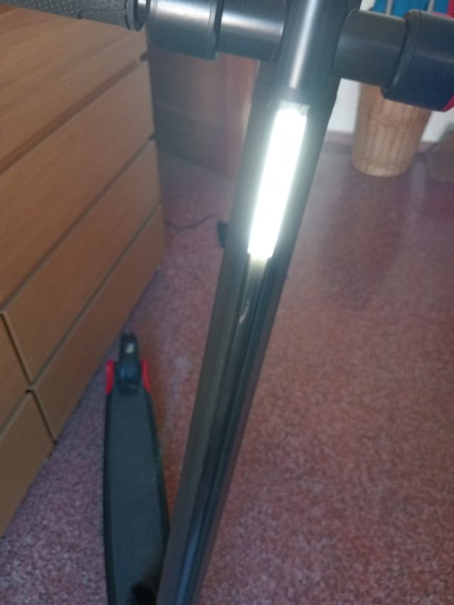 Vendo patín eléctrico sin estrenar.