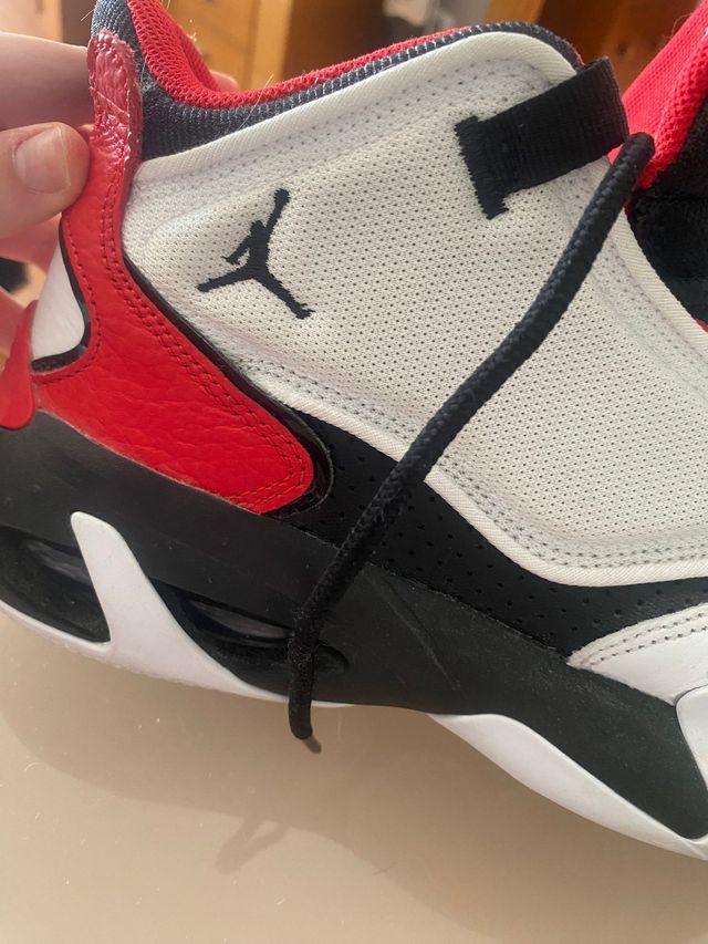 Air Jordan Max Aura 4