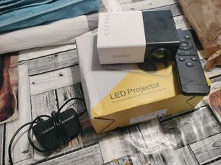Proyector mini led