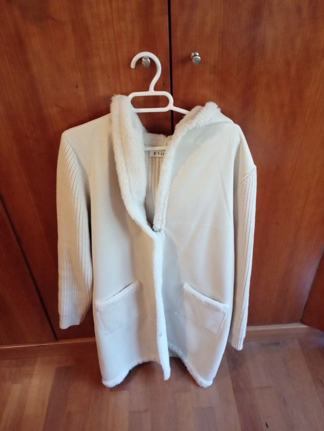 Chaqueta ideal beige