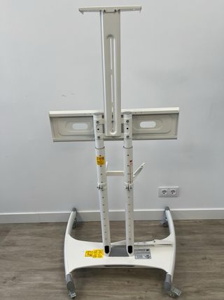 Soporte TV con ruedas