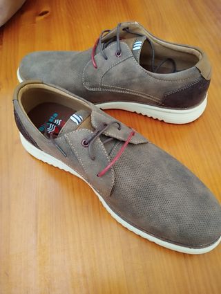 Zapatos sin estrenar 