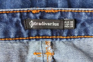 Falda vaquera de Stradivarius