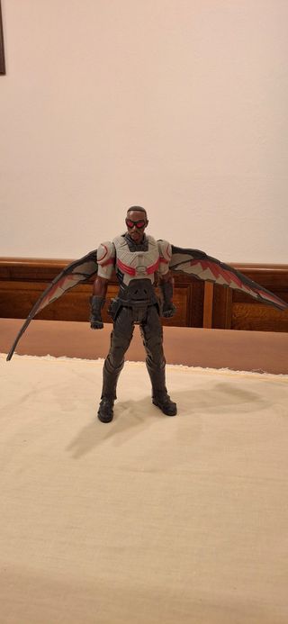 Giocattolo Marvel Falcon