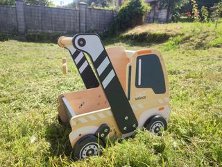 Correpasillos de madera