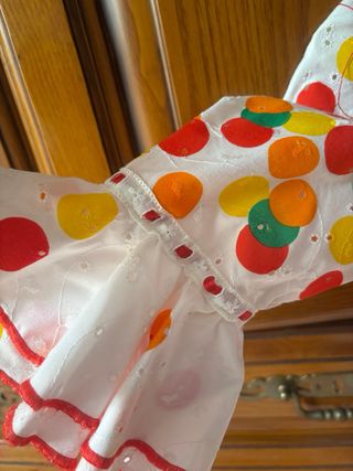 Vestido de sevillana niña con manton