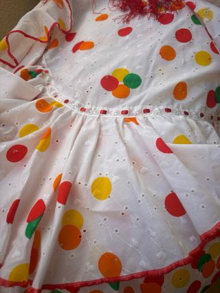 Vestido de sevillana niña con manton