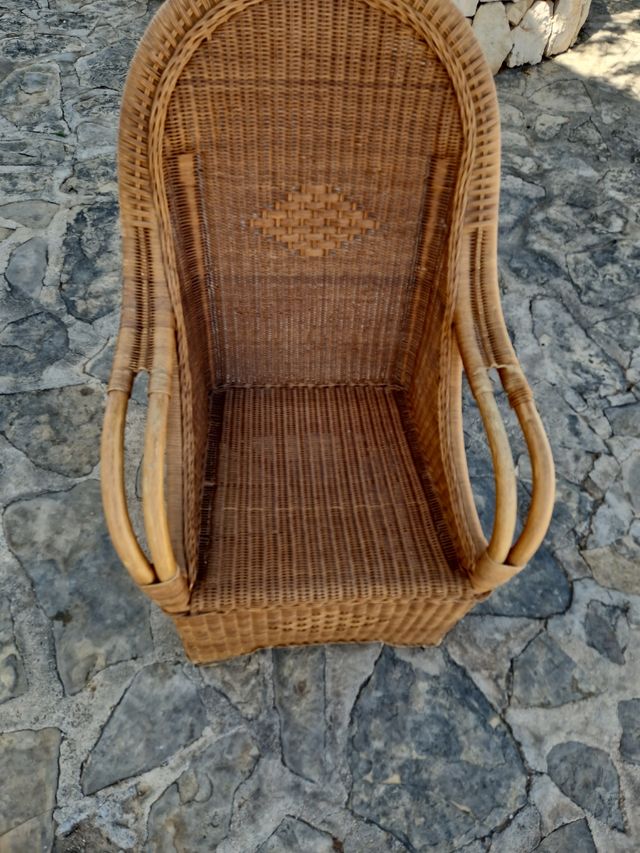 Sillónes de mimbre