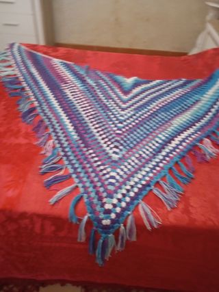 Mantón de manila de croche