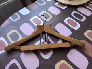 Perchas de ropa (traje) de sastre