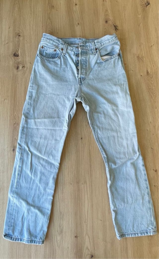 Pantalón Levis 501 claro