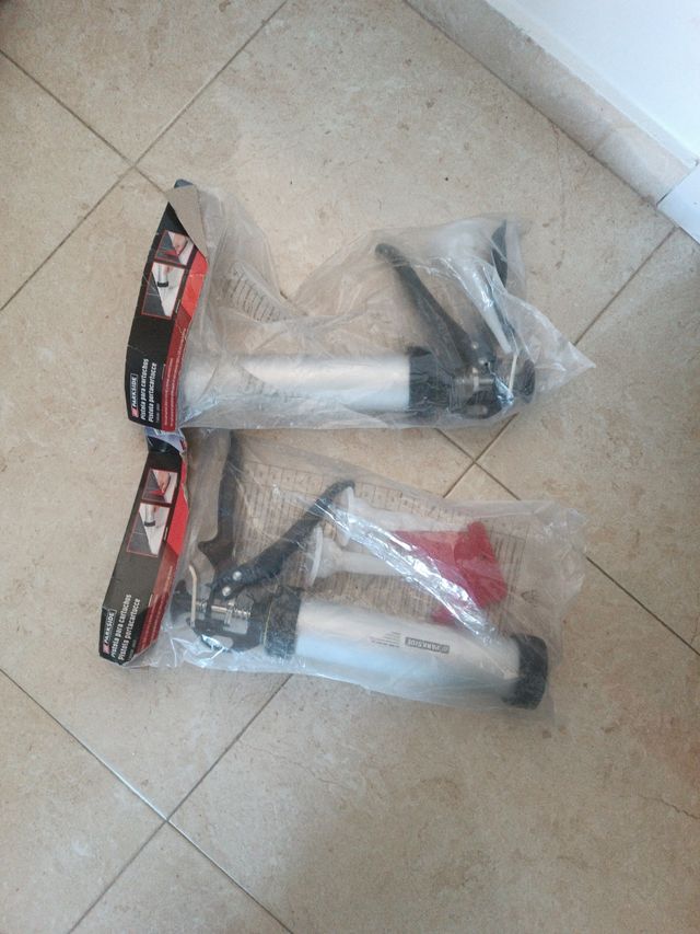 Pistola para cartuchos de silicona