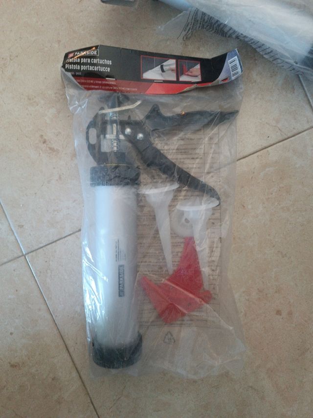 Pistola para cartuchos de silicona