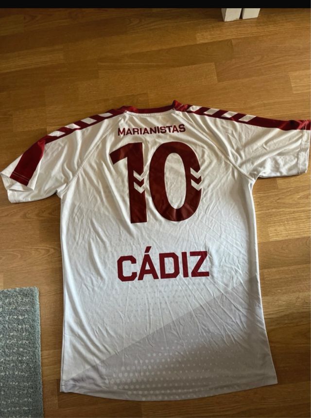 Camiseta deporte hummel