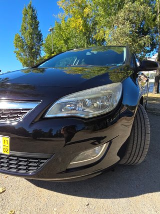 Opel Astra 2011