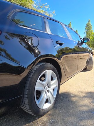 Opel Astra 2011