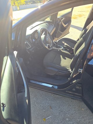 Opel Astra 2011