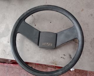 Se vende volante Seat Marbella 