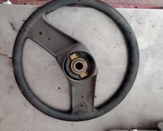 Se vende volante Seat Marbella 